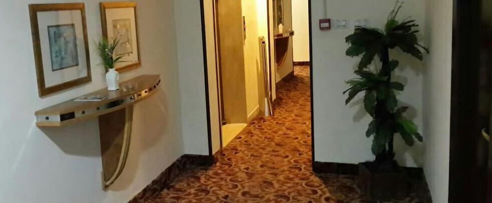 Renad Hotel Amman Exterior photo
